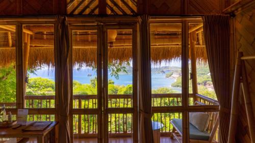 Labuan Bajo Hotel | Elang Hillside Bamboo Villas