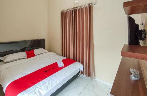 Oro Oro Ombo Hotel | RedDoorz near BNS Batu