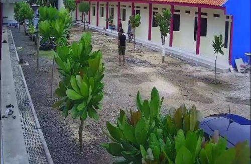 Pameungpeuk House | Penginapan Karanglaut Sayangheulang
