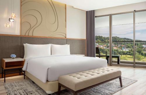 Batam Hotel | Radisson Golf & Convention Center Batam