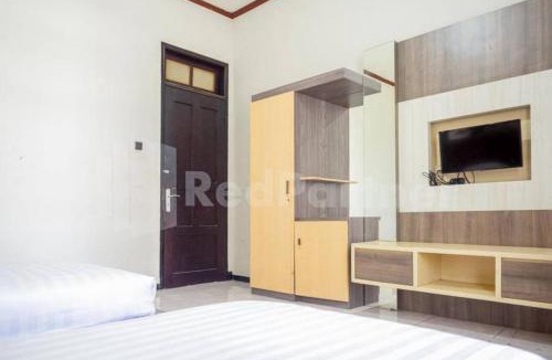 Surabaya Hotel | My Hommy Homestay Mitra RedDoorz