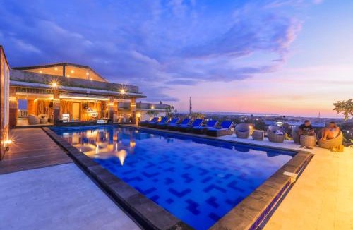 Padonan Hotel | Canggu Dream Village Hotel and Suites