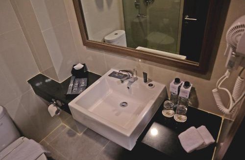 Medan Hotel | Anara Sky Kualanamu Hotel