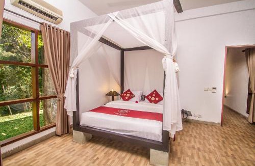 Melayang Hotel | Puri Saron Hotel Madangan - Gianyar