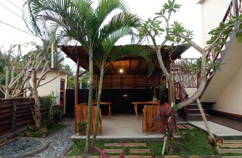 Mendoyo Hotel | Kelapa Surf Villa