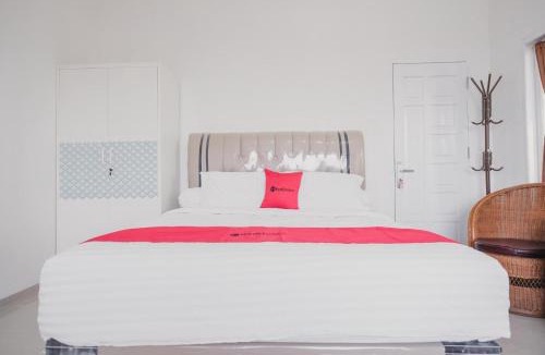Jambi House | RedDoorz Syariah near Arafah Hospital Jambi