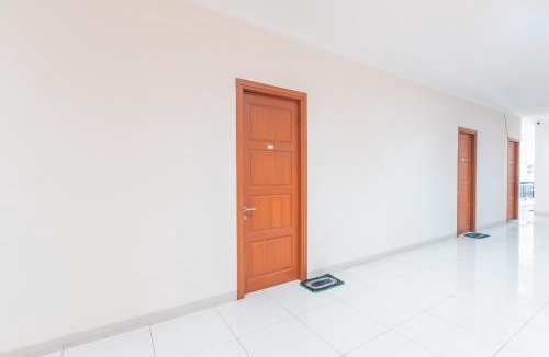 Bekasi Hotel | RedDoorz near Hive Bekasi Harapan Indah