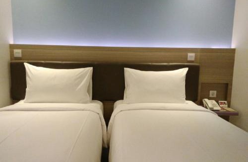 Surabaya Hotel | Amaris Hotel Margorejo Surabaya