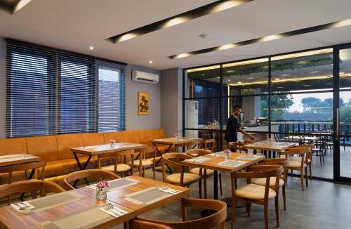 Wonokromo Hotel | BATIQA Hotel Darmo - Surabaya
