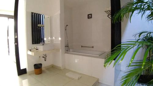 Tuban Hotel | The Diana Suite