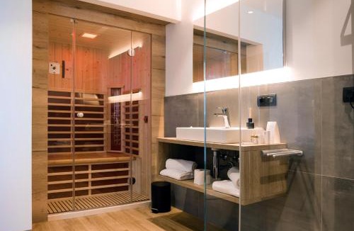 Frankenburg Hotel | Patrix Hotel, Restaurant, Bar
