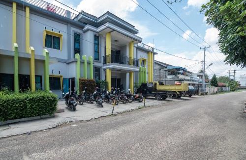 Jambi House | RedDoorz Syariah near Sultan Thaha Airport Jambi