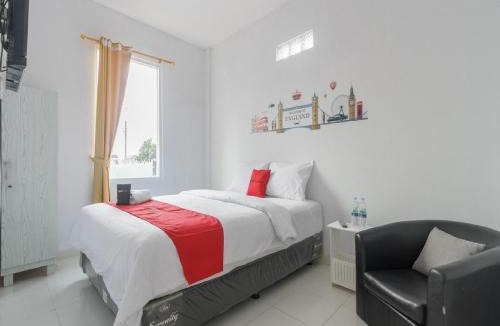 Karet House | RedDoorz Plus near Taman Rasuna Menteng