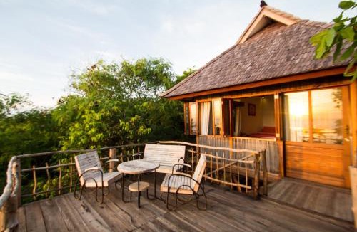 Rote Island Resort | Boa Hill Surf House