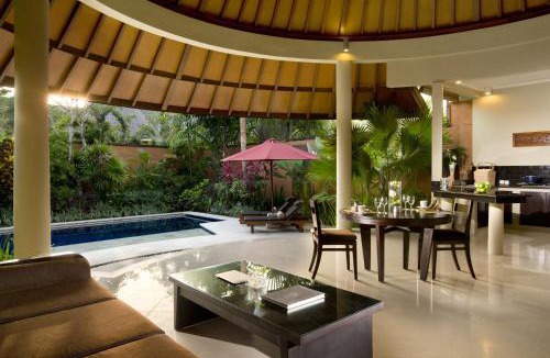 Petitenget Villa | The Kunja Villa-Hotel