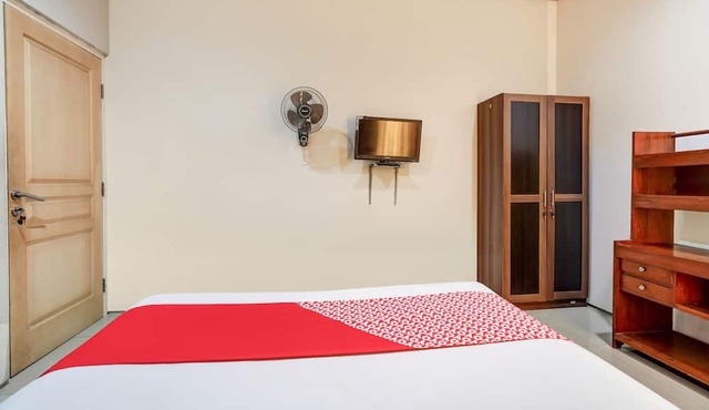 OYO 90935 Rumah Kost Metroliving