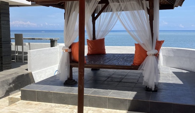 Villa Agung Beach Inn