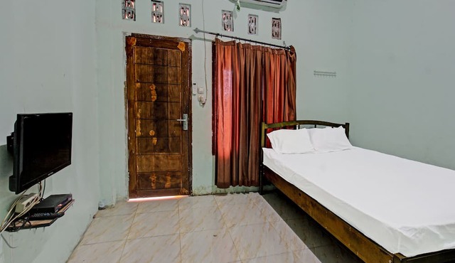 Hotel O Homestay Bang HajiNearLapangan Penujak (Inen Gonggang)