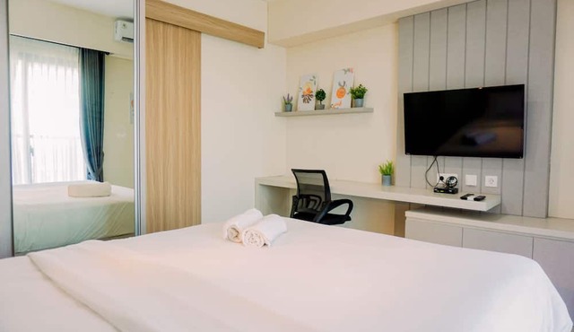 Homey And Simply Look 1Br Bintaro Embarcadero Apartment in South Tangerang