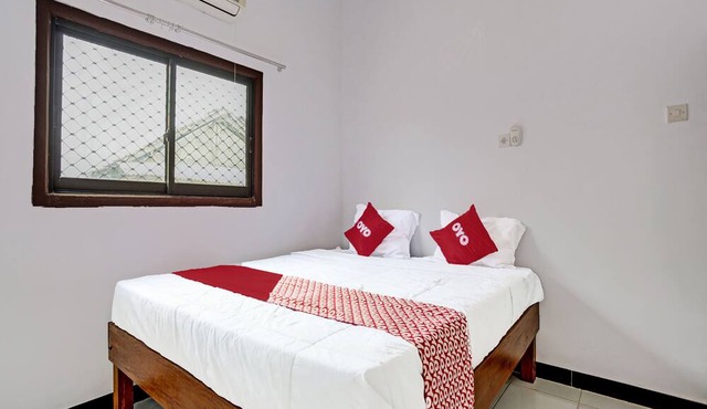 OYO 91773 Ab Homestay