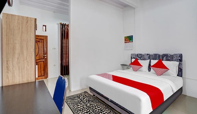 OYO Life 90678 Omah Kulo Guest House in Jombang
