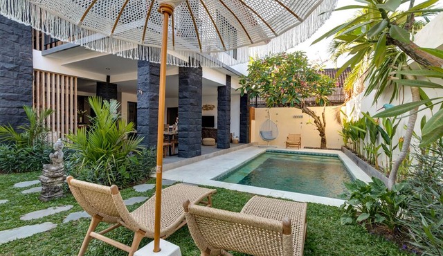 A modern, spacious three bedroom villa in Seminyak