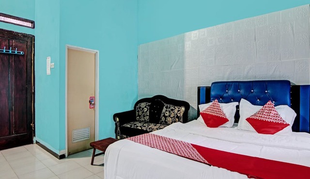 Hotel O Wisma Cendana Syariah Near PASAR FLAMBOYAN
