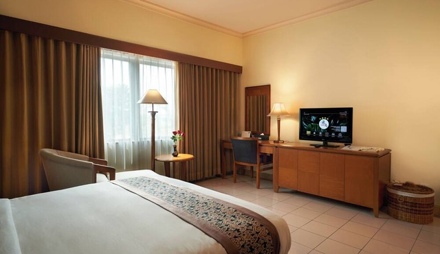 Asuka Hotel MM2100 Industrial Town in Cikarang
