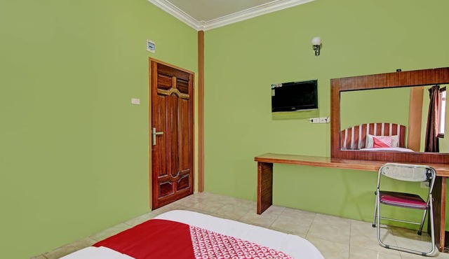 OYO 92551 Netra Hotel