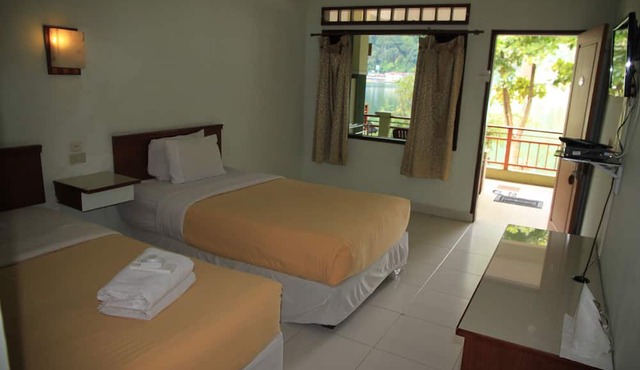 Pandu Lakeside Hotel Parapat - Toba Lake in Parapat