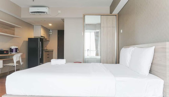 Comfortable And Nice Studio Room Apartement At H Residence