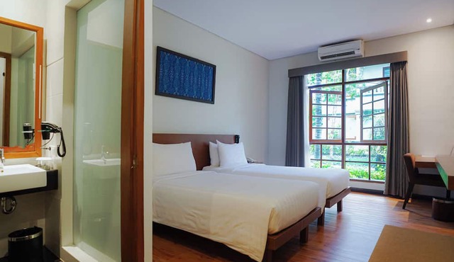 Grand Whiz Hotel Nusa Dua