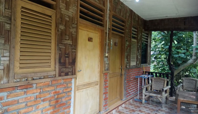 Tangkahan Inn
