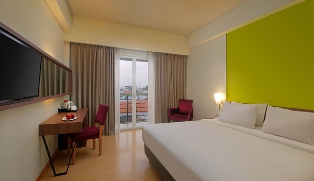 Quest Hotel Simpang Lima - Semarang by ASTON in Semarang