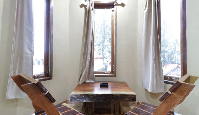 Alloyna Country Cottage