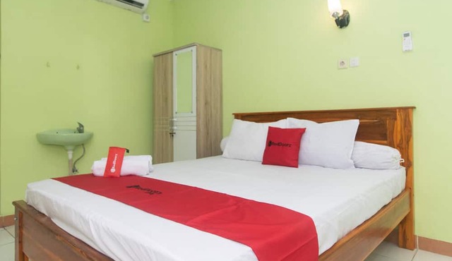 RedDoorz @ Frans Seda Kupang in Kupang