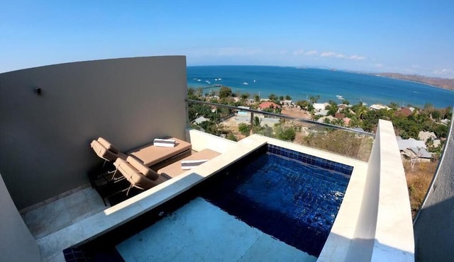Bukit Pool Suites