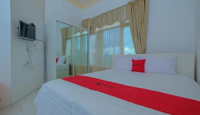 RedDoorz Syariah near Museum Lambung Mangkurat 2 in Banjarbaru