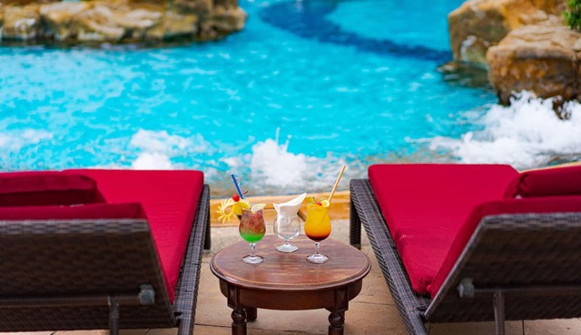 Nirwana Beach Club
