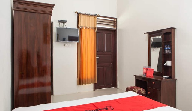 RedDoorz near Banyuwangi Baru Station
