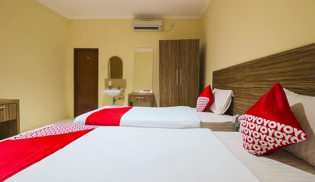 OYO 688 Grand Pakidulan Hotel