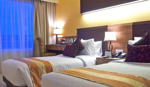 Sapphire Sky Hotel & Conference in Pagedangan