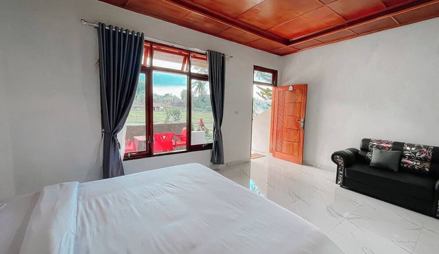 Doni Guest House by Staigo