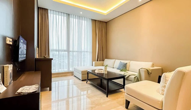 Modern And Comfy 2Br With Extra Room At Four Winds Apartment in Jakarta