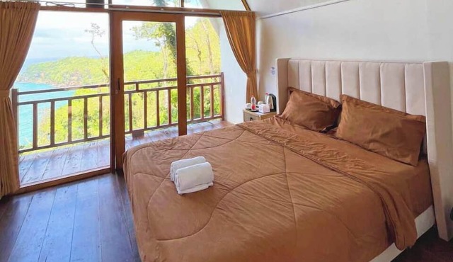 Mentari Ocean View Resort in Pacitan