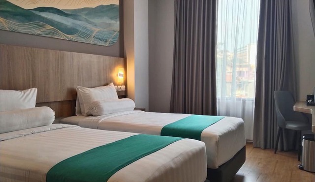 Front One Luxe Hotel Solo