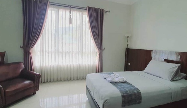 Aries Biru Hotel & Villa