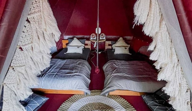 Lainkalogos Glamping