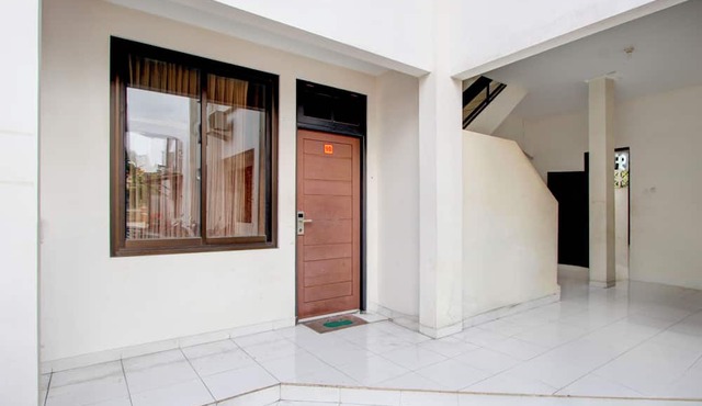 OYO 94756 23 Residence