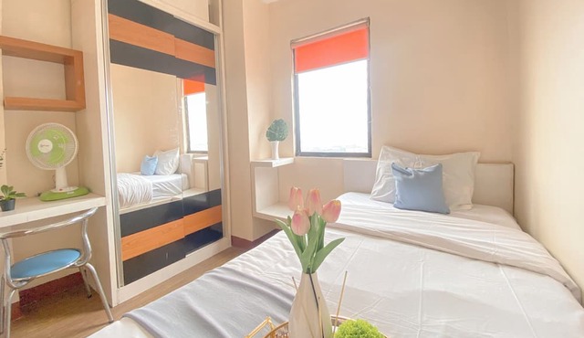 Spacious Cozy Living 3Br At Gateway Ahmad Yani Cicadas Apartment in Bandung